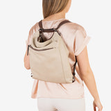 Shoulder bag and backpack, off white color, Collection somta. 33.5x36x05 cm