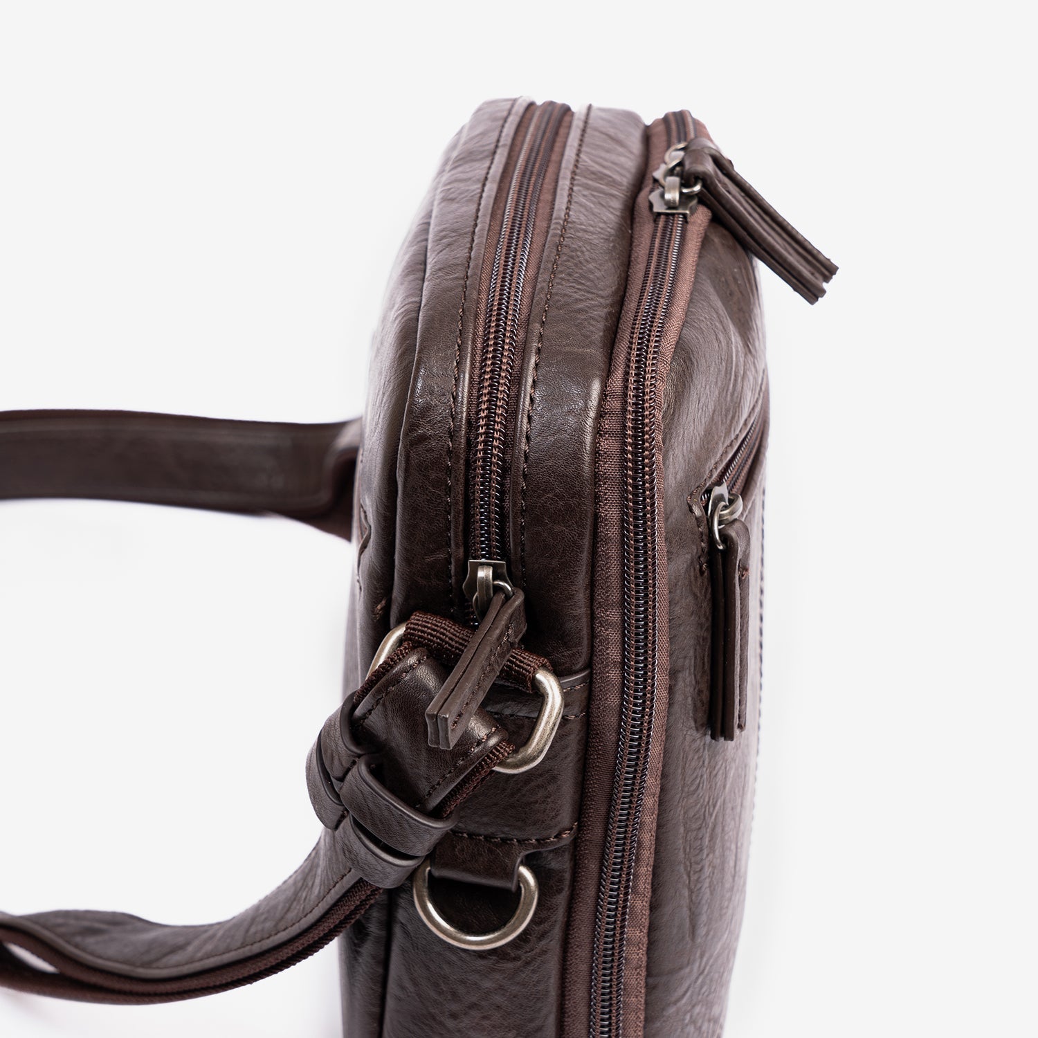 Bolso bandolera para hombre, Serie Classic Sport. 19x24 cm - Matties Bags