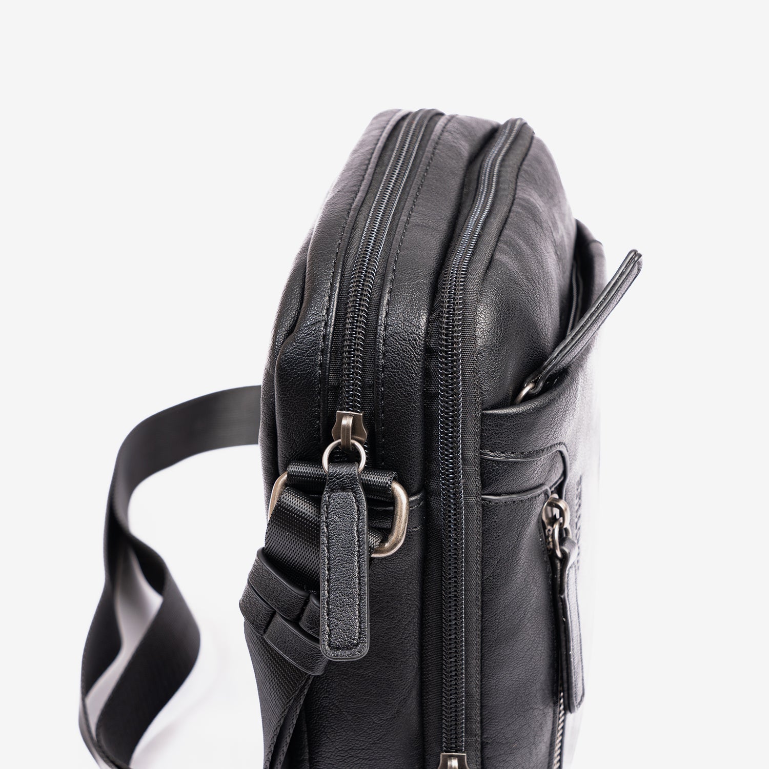 Bolso bandolera para hombre, Serie Juvenil. 19x24 cm - Matties Bags