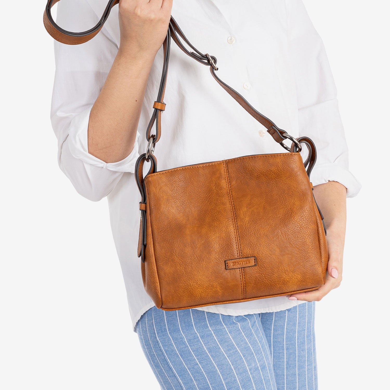 BOLSO DE MUJER, COLOR CUERO - V, SERIE NEW CLASSIC. 24x19x10.5 CM - Matties Bags