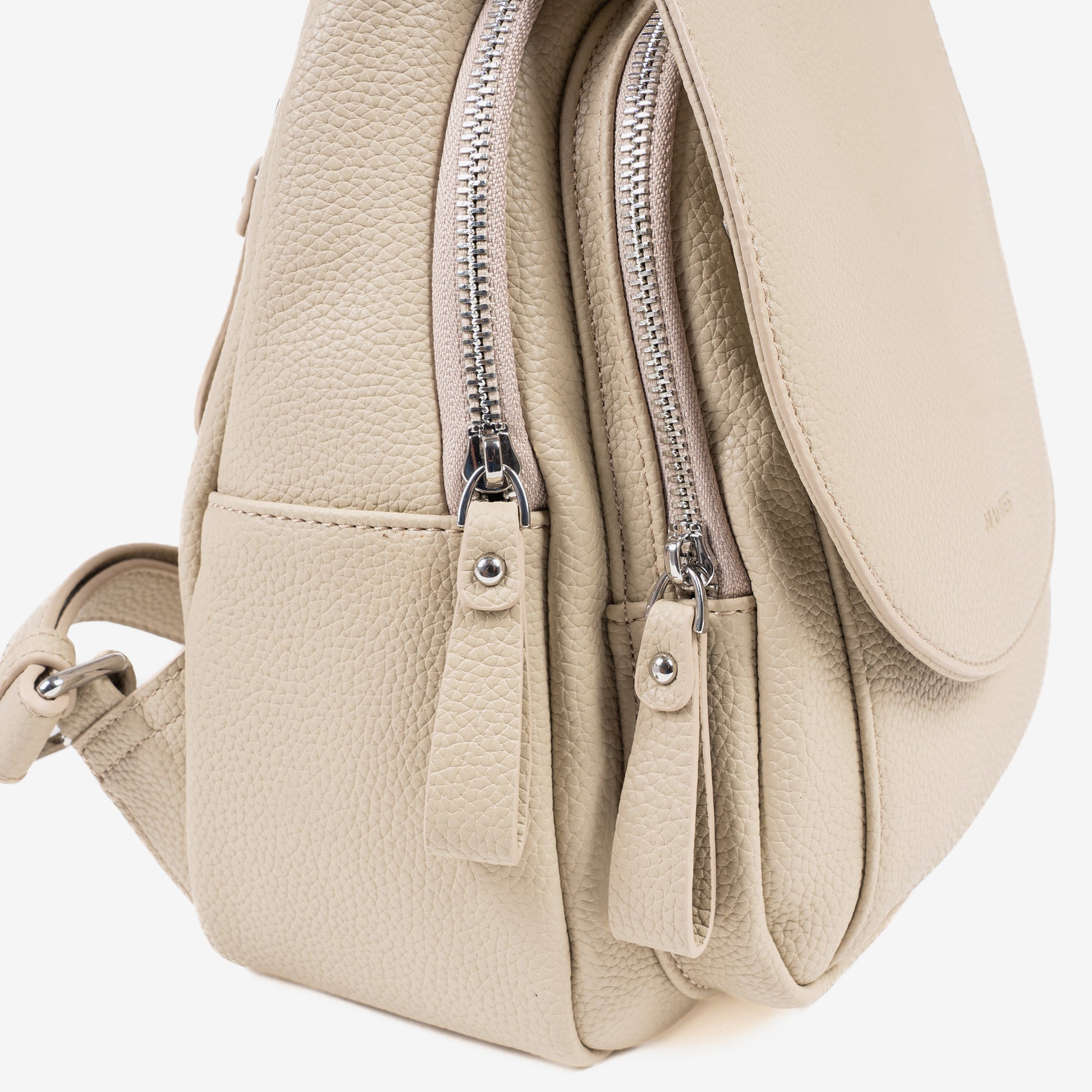 Mochila para mujer, Serie reunion. 24x30x12 cm - Matties Bags