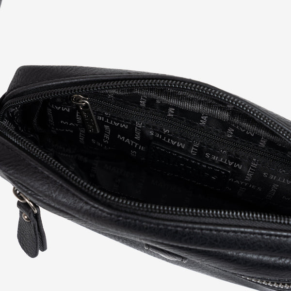 Small bag, black colour, Collection Minibags. 21x14x5 cm