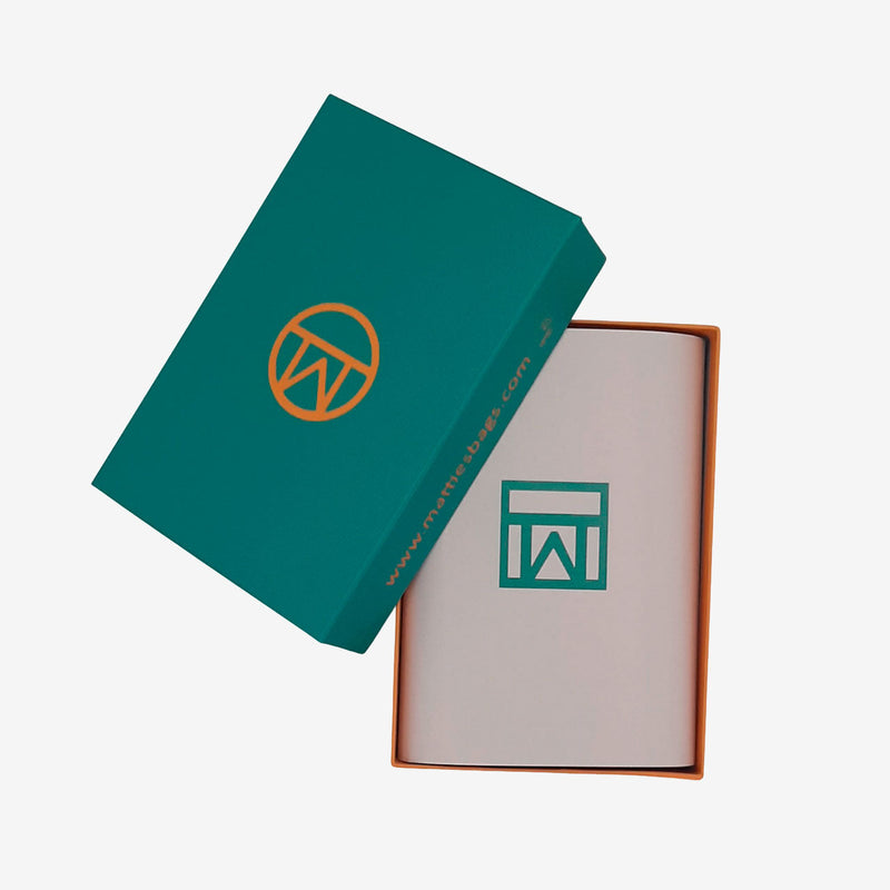 Monedero de piel para mujer, Serie stitch leather. 19.5x10.5 cm