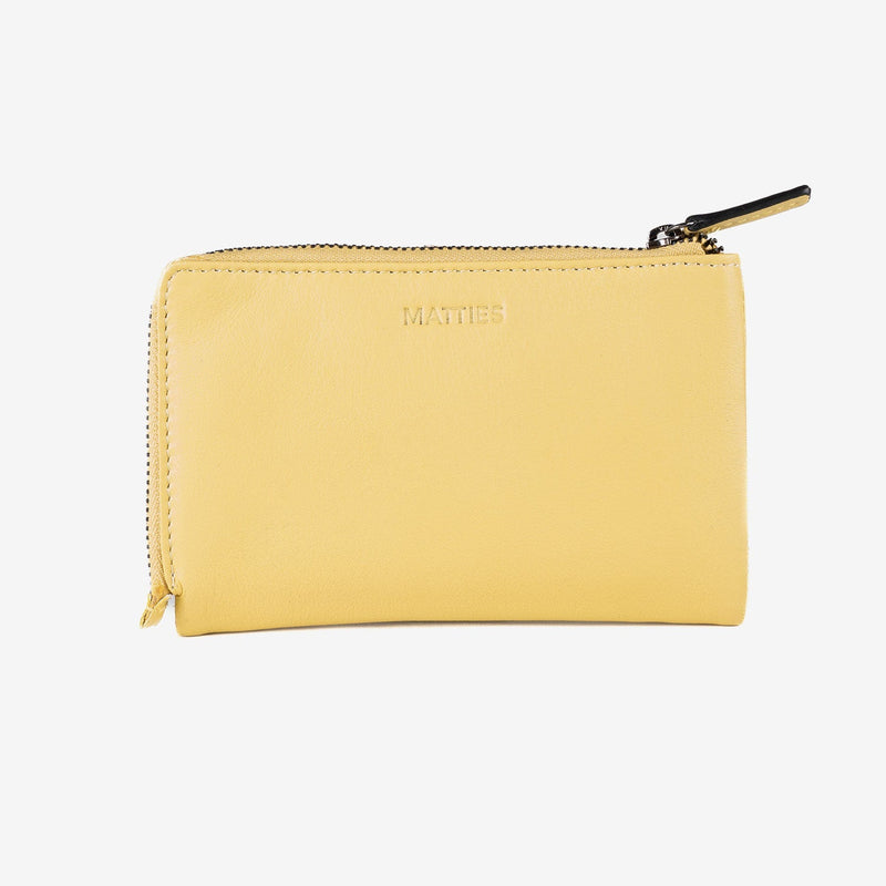 Billetero de piel para mujer, Serie strap leather. 14.5x9.5 cm