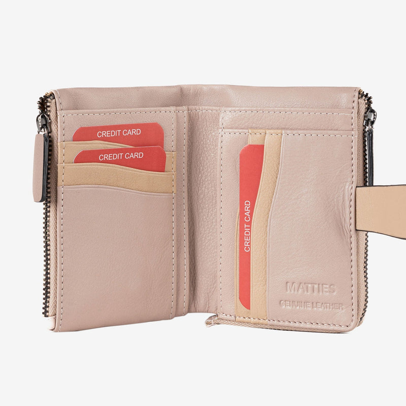 Billetero de piel para mujer, Serie strap leather. 12x09 cm