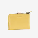 Billetero de piel para mujer, Serie strap leather. 12x09 cm