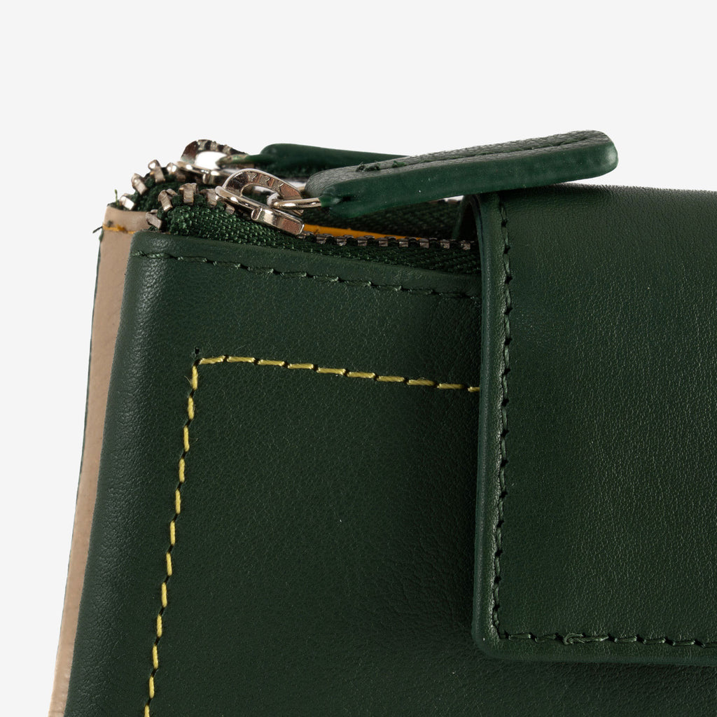 Women's wallet, Nile Series. 12 x 9 cm