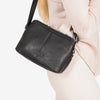 BOLSO DE MUJER, SERIE NEW CLASSIC. 22x16x10 CM