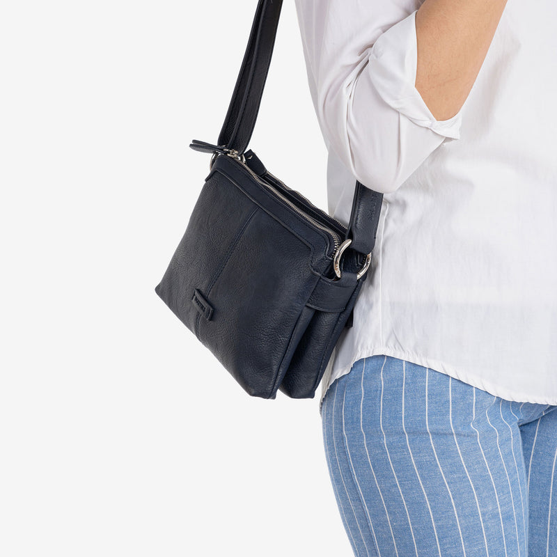 WOMEN'S BAG, BLUE-V COLOR, NEW CLASSIC SERIES. 24x16x07 CM