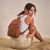 Woman's backpack, tan color. 24x31x09 CM