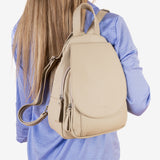 Mochila para mujer, Serie reunion. 24x30x12 cm