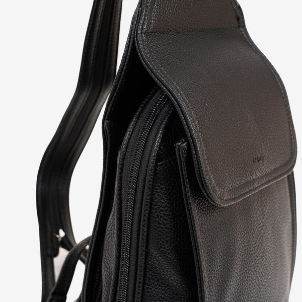 WOMEN'S BACKPACK, BLACK COLOR, REUNION SERIES. 26x27x12 cm