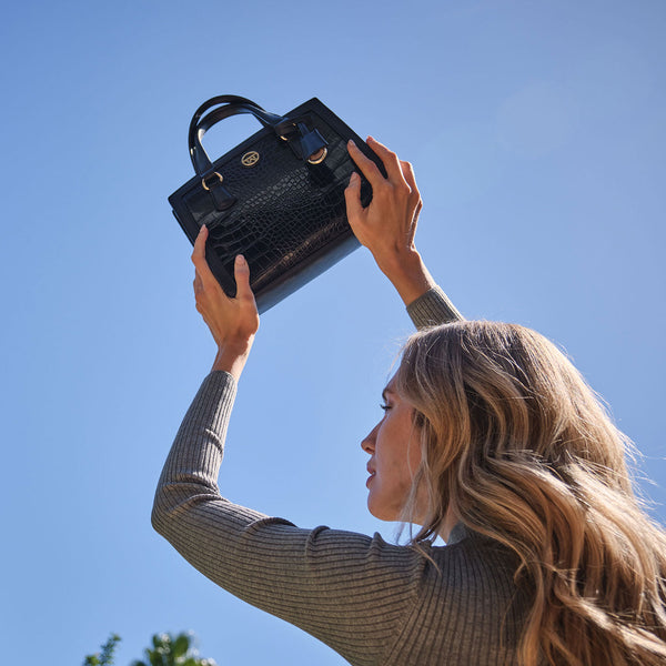 WOMEN'S HANDBAG WITH CROSSBODY BAG, BLACK COLOR, CROCO SERIES. 26x21x11cm