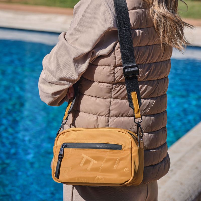 WOMEN'S CROSSBODY BAG, MUSTARD COLOR, ALISO SERIES. 23x15x09cm