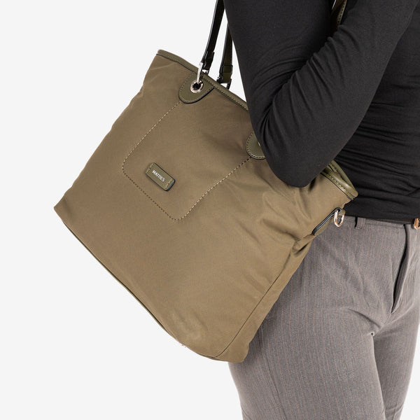 SHOPPER BAG WITH ZIPPER, GREEN COLOR, WALNUT SERIES. 34x28x12 cm