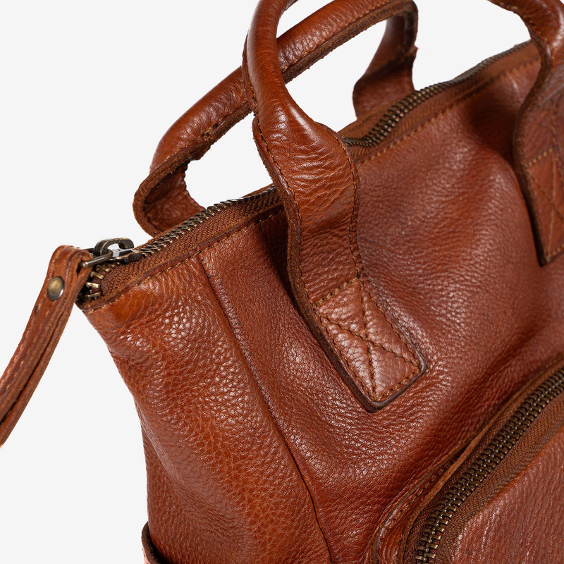 WOMEN'S BACKPACK, LEATHER COLOR, WASHED LEATHER SERIES. 25x27x11cm