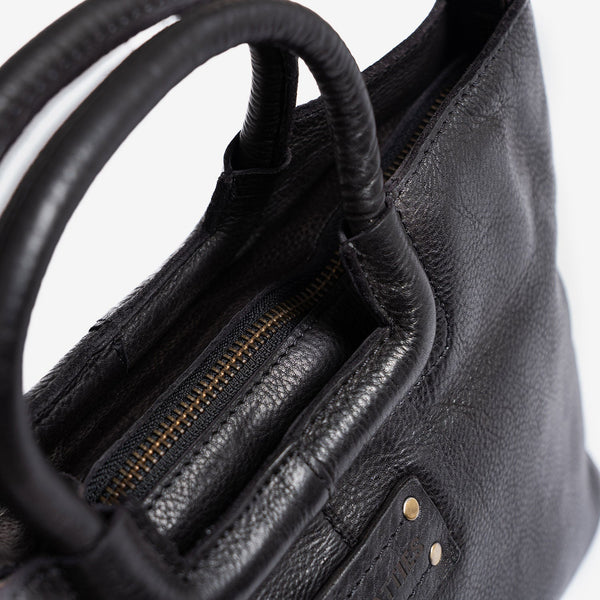 WOMEN'S HAND BAG WITH SHOULDER STRAP, BLACK COLOR, WASHED LEATHER SERIES. 30x19x9.5cm