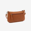 BOLSO DE HOMBRO CON BANDOLERA, COLOR CUERO, SERIE BEIRES. 23x13x03 CM