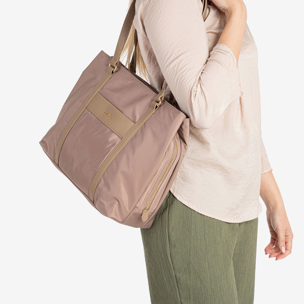 WOMEN'S BAG, CAMEL COLOR, BERJA SERIES. 35x27x14.5 CM