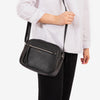 Bolso bandolera, Serie ebony. 24x17.5x09 cm