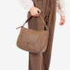 Bolso de hombro con bandolera, Serie cozy. 31x22x11.5 cm