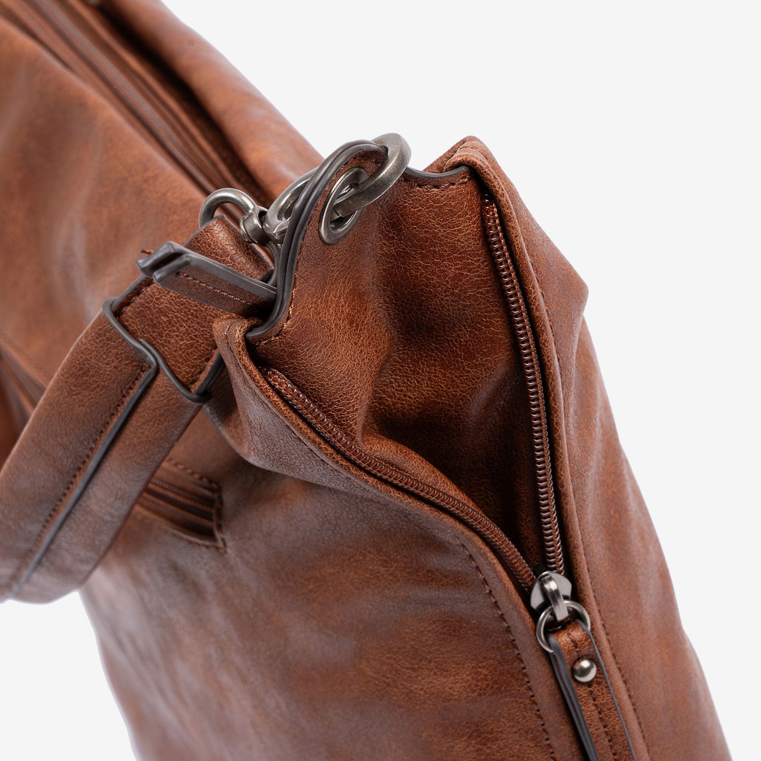 Bolso de hombro con bandolera, Serie belmont. 30x26x10 cm