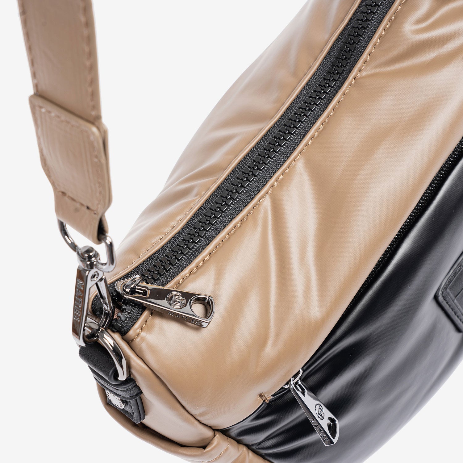 Bolso bandolera, Serie velside. 25.5x18x10 cm