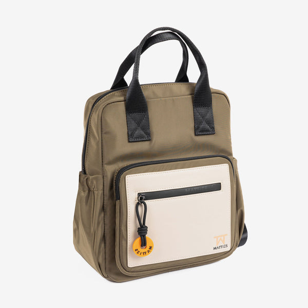 Mochila para mujer, Serie core. 25x30x12 cm