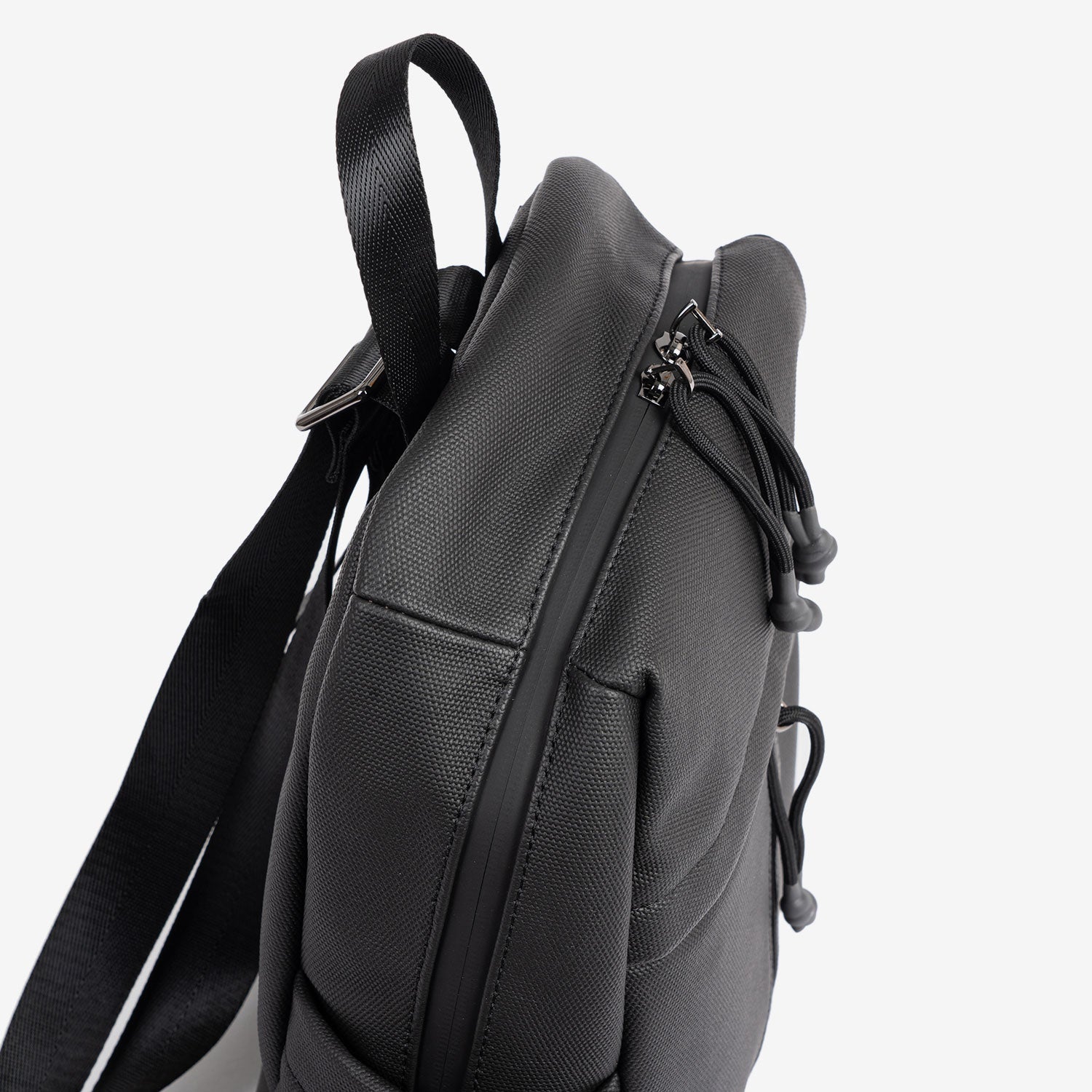 Mochila, Serie ember. 26.5x31x11 cm