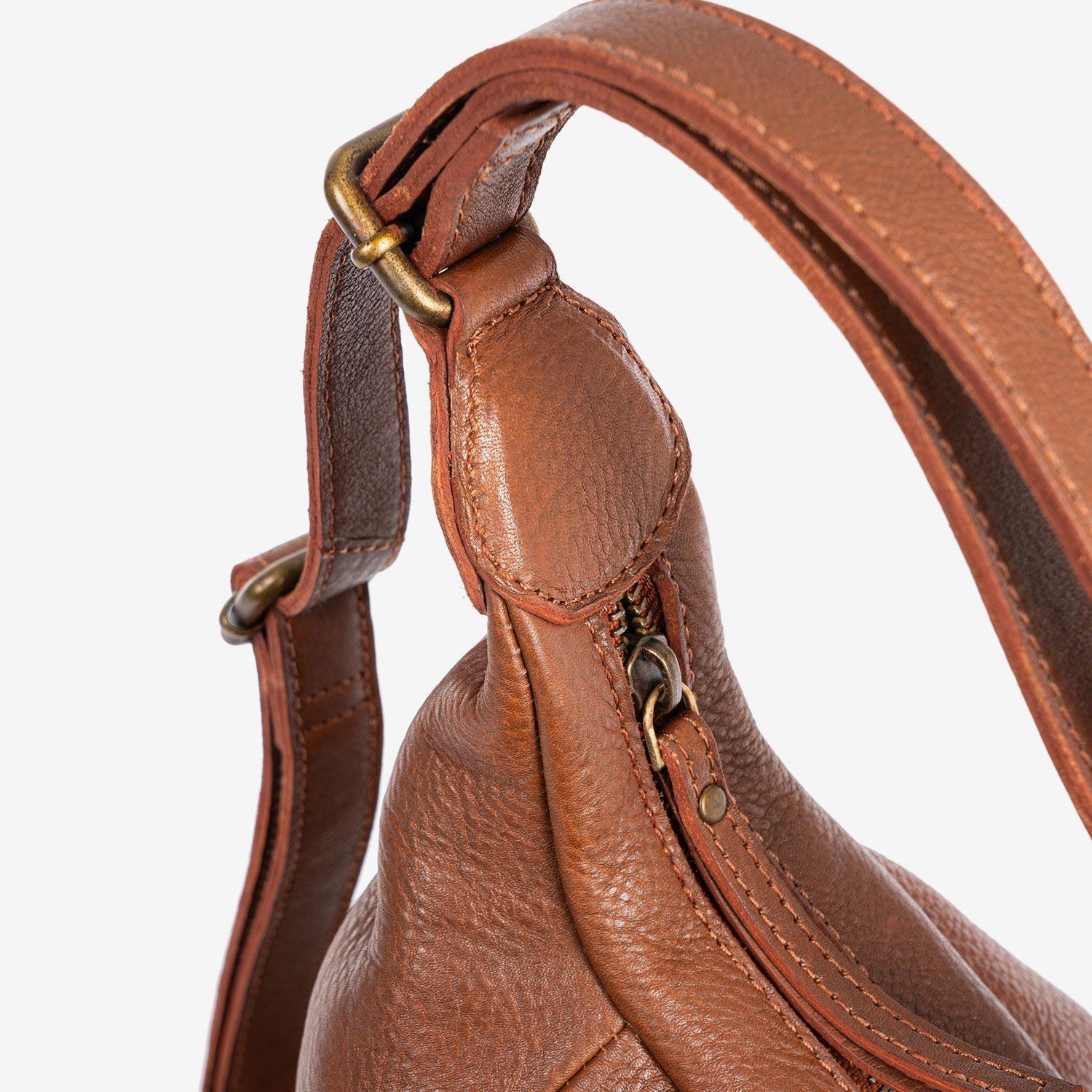 Bolso de hombro convertible en mochila, Serie eva/leather. 28x28x13 cm