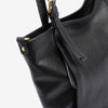 Bolso shopper cerrado con cremallera, color negro, Serie floater/leather. 33x27.5x10 cm