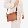 Bolso bandolera, Serie floater/leather. 25.5x17x07 cm