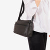 Bolso bandolera, Serie floater/leather. 25x19.5x10 cm