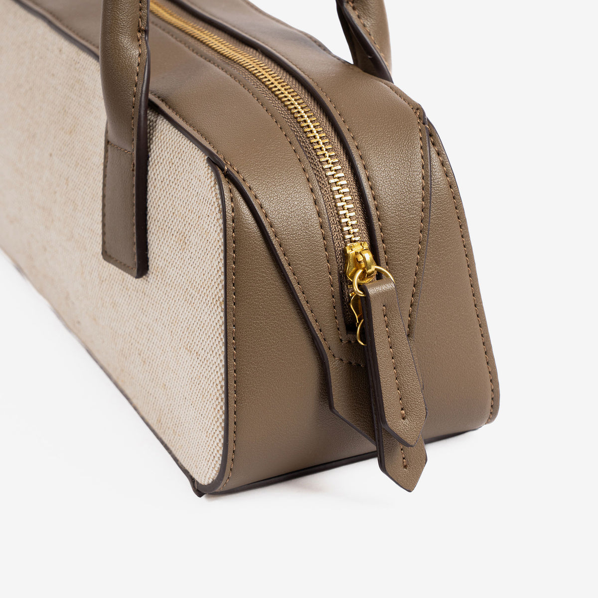Luma baguette shoulder bag