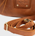 Bolso de hombro con bandolera de piel natural