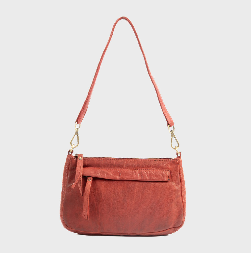 Bolso de hombro con bandolera de piel natural