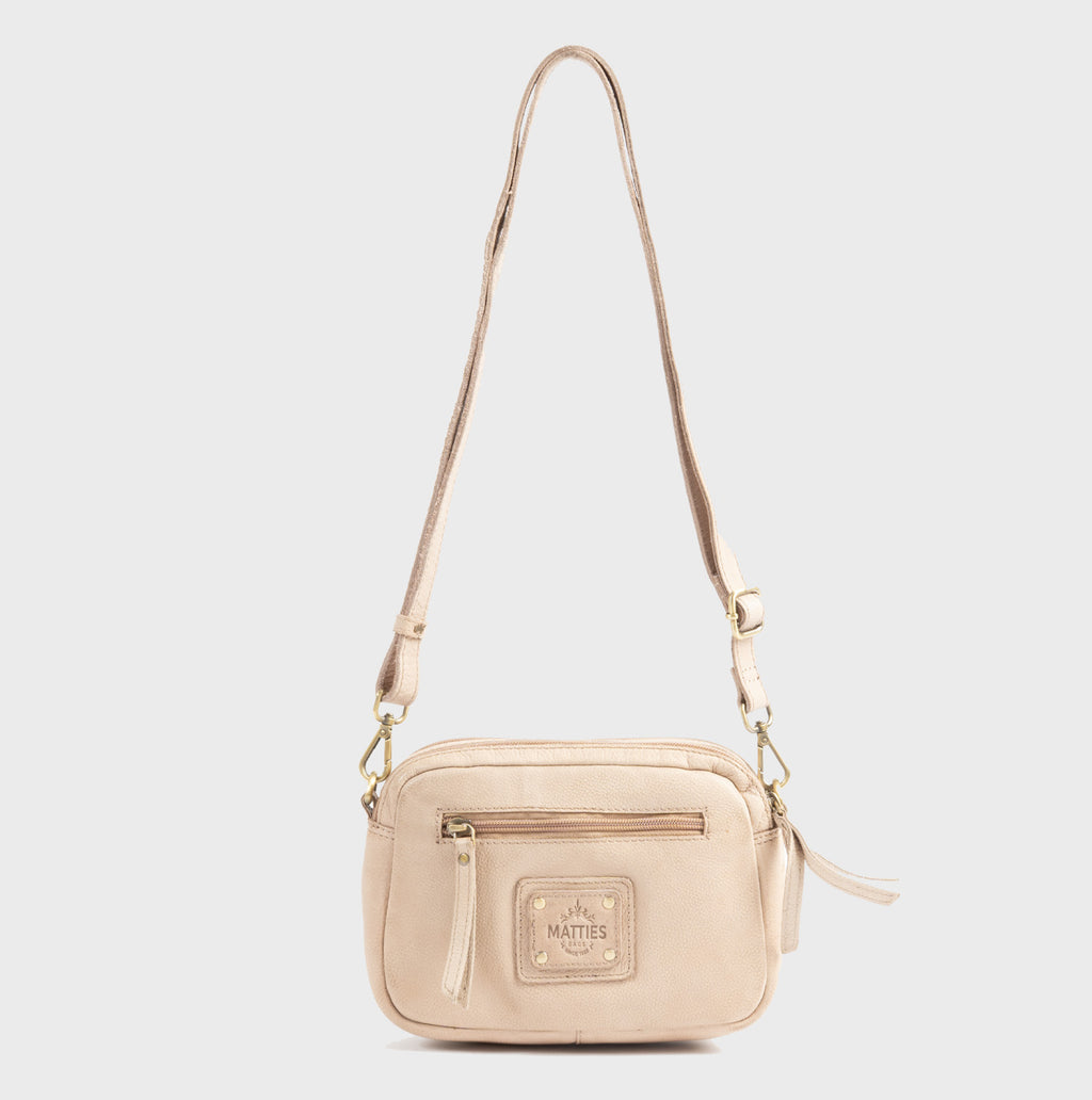 Bolso de piel natural con bandolera