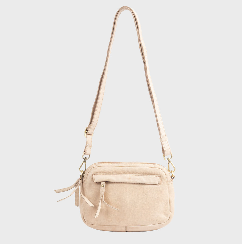Bolso de piel natural con bandolera