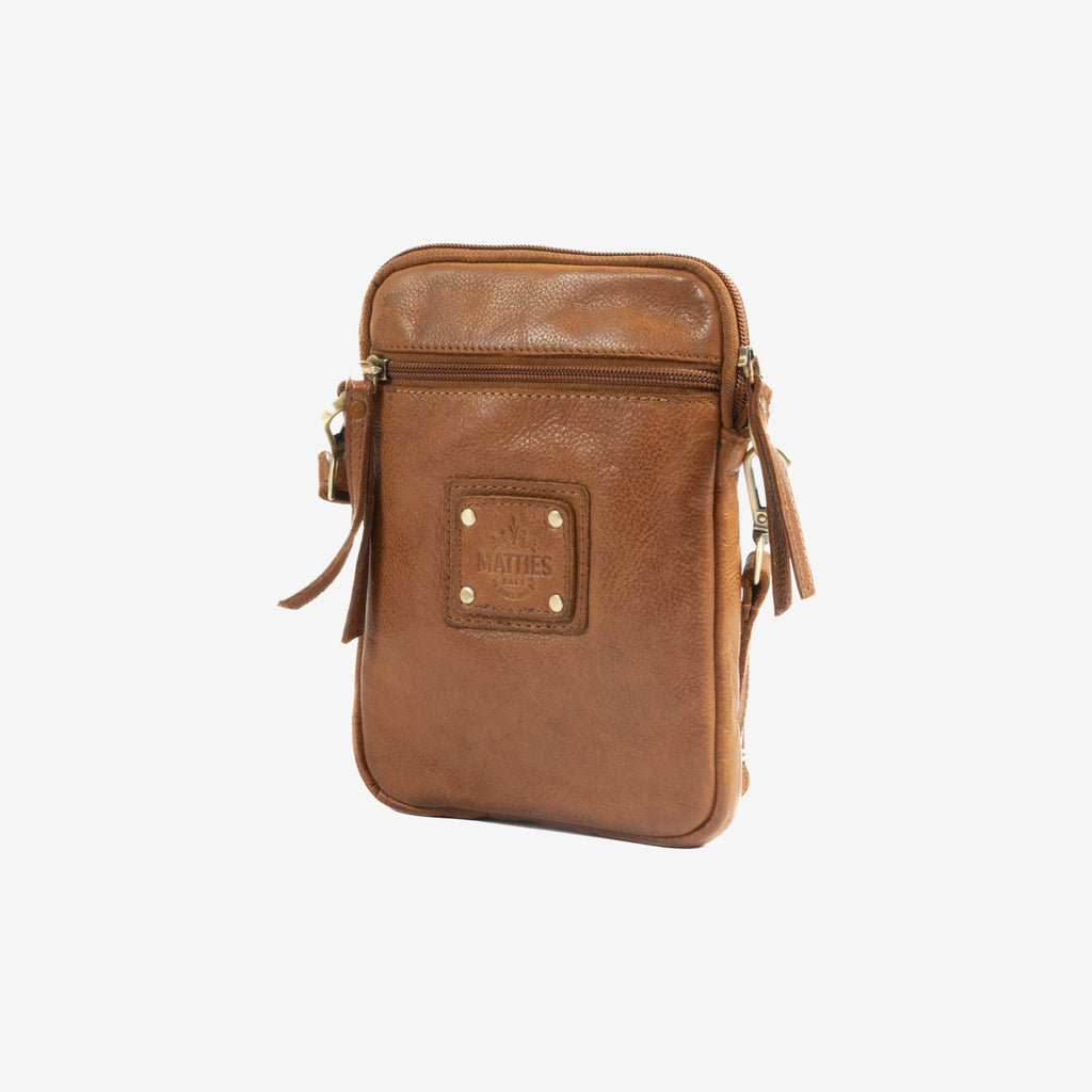 Bolso bandolera vertical de piel natural