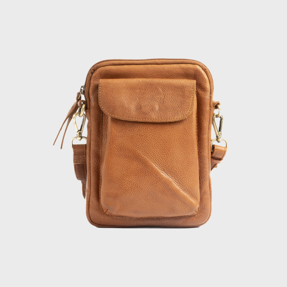 Bolso bandolera vertical de piel natural