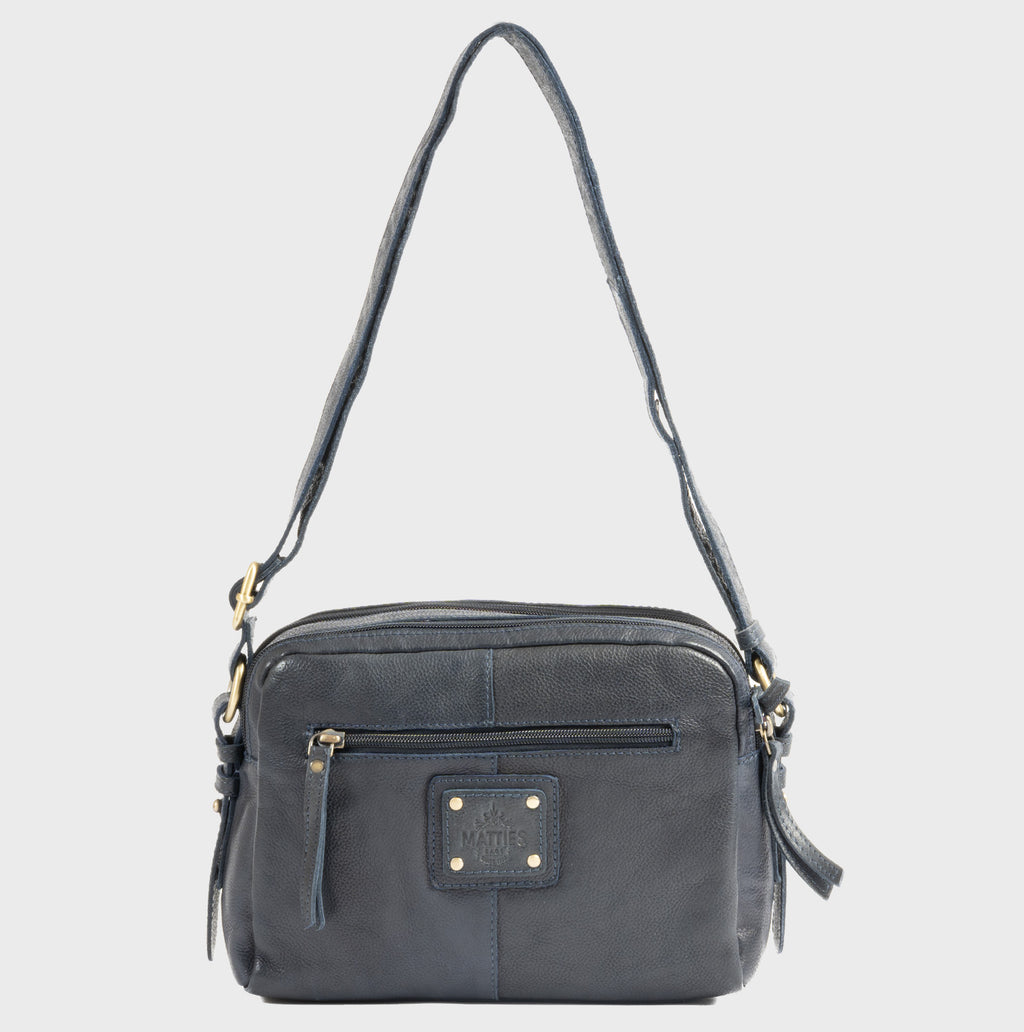 Shoulder bag, Young leather series. 25x19x07 cm