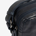 Shoulder bag, Young leather series. 25x19x07 cm