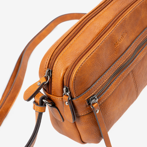 Classic Crossbody Bag, leather color. 24x17x10 cm