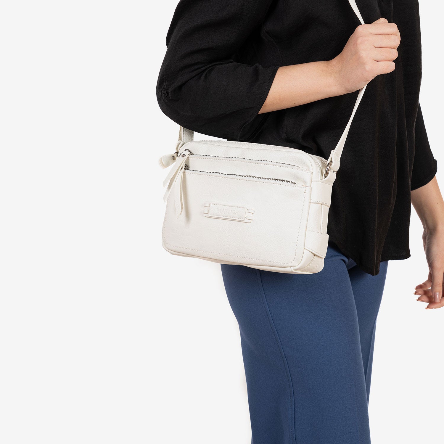 Bolso bandolera, color blanco, Serie Classic. 24x17x8 cm