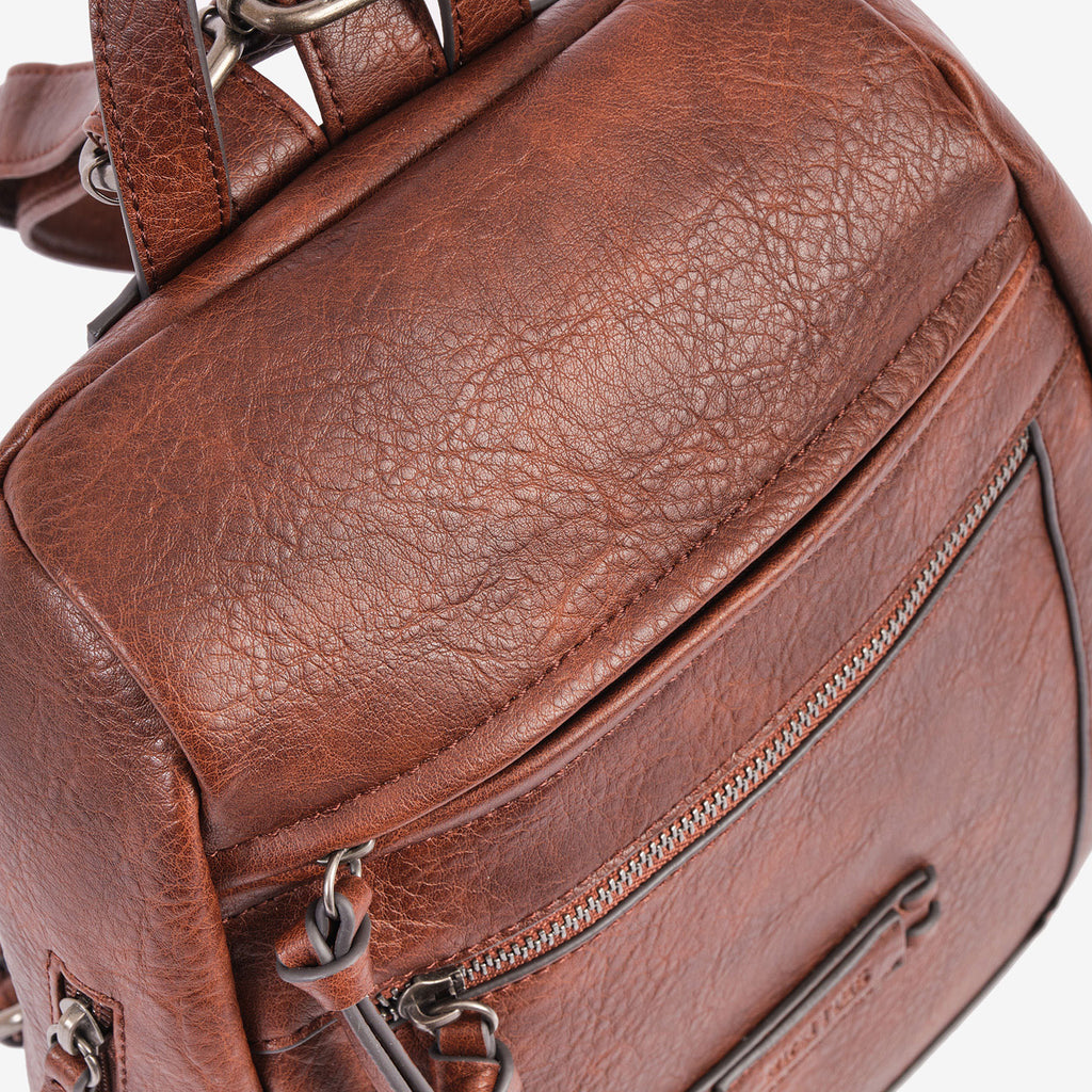 Mochila clásica, Serie Mochilas. 23.5x30x9.5 cm