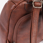 Mochila clásica, Serie Mochilas. 23.5x30x9.5 cm