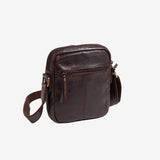Man cross body bag, brown color, Collection antic leather. 19x25 cm