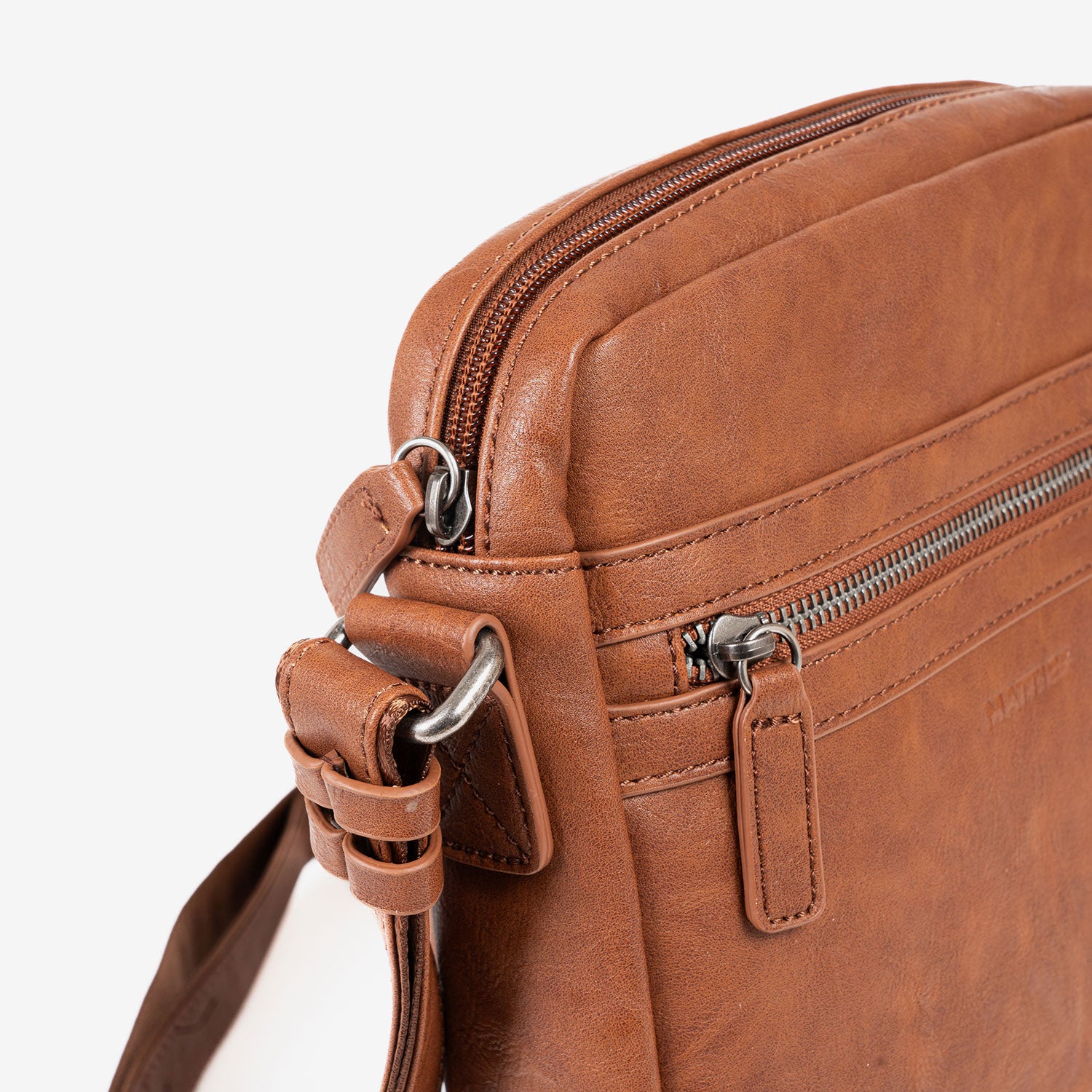 Men's shoulder bag, leather color, Youth Collection. 21x26.5x5.5cm