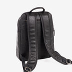 Mochila para hombre, color café, Colección juvenil. 27x36x09 cm