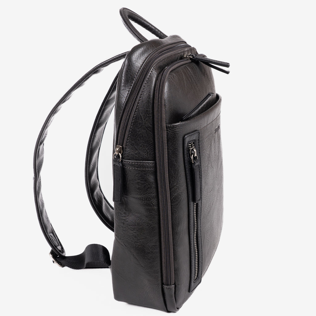 Men's backpack, brown, Verota Collection. 27x36x09cm